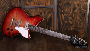 Novo Serus P2 Bonfire mit dunkelkirschroter Rückseite (GEBRAUCHT)