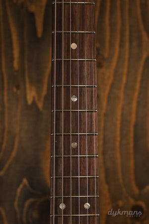 Novo Serus J Dealer Limited in Olympic White over Aztec Gold