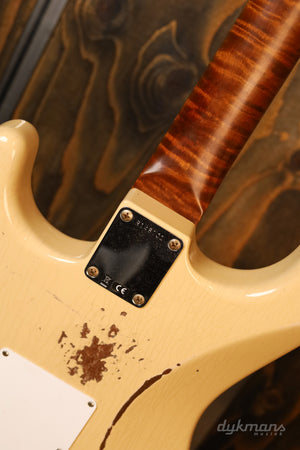 Fender Custom Shop 1960 Stratocaster Relic HSS Desert Sand