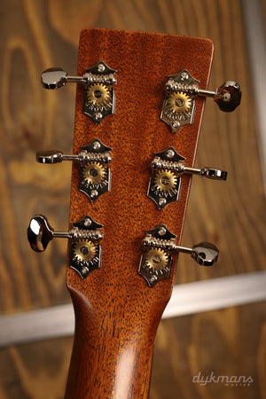 Martin 00 DB Jeff Tweedy