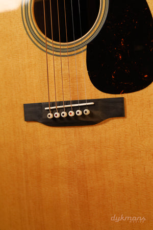 Martin D-28