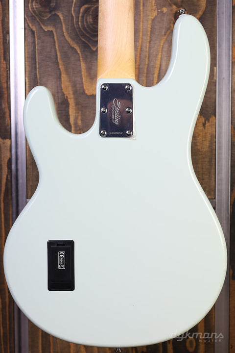 Sterling von Music Man StingRay Classic 24 Mintgrün