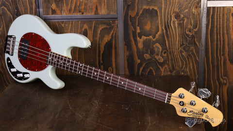 Sterling von Music Man StingRay Classic 24 Mintgrün