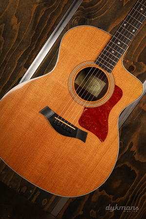 Taylor 214ce