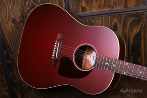 Gibson J-45 Special Satin Wine Red