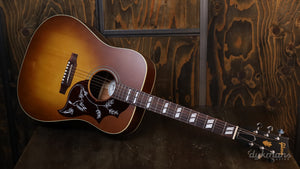 Gibson Hummingbird Special Satin Honey Burst