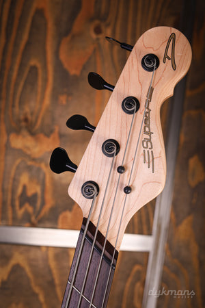 Dingwall SP1 Ducati Perlweiß