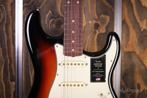 Fender American Vintage II '61 Stratocaster 3-Tone Sunburst