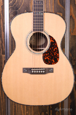 Larrivée OM-10E Deluxe-Serie