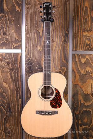 Larrivée OM-10E Deluxe-Serie