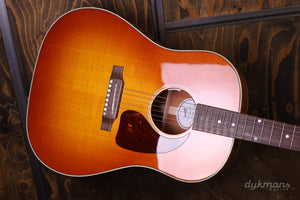 Gibson J-45 Standard Heritage Cherry Sunburst