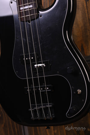 Fender Duff McKagan Precision Bass Schwarz
