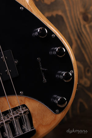 Music Man StingRay 5 Special Schwarz