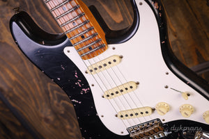 Fender Custom Shop Limited Edition Mischief Maker – Heavy Relic – Aged Black Over Pink Paisley