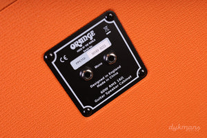 Orangefarbener PPC112-Schrank