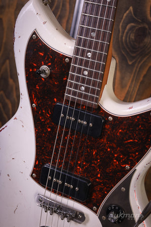 Novo Serus J Olympic White über Candy Apple Red