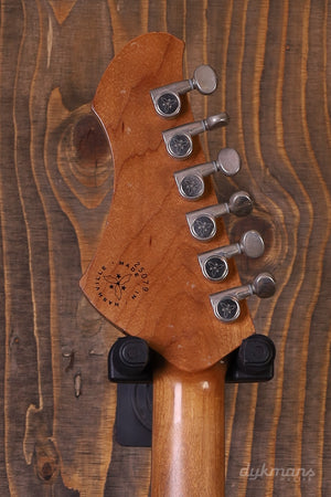 Novo Serus J Olympic White über Candy Apple Red