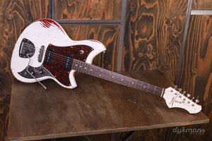 Novo Serus J Olympic White über Candy Apple Red