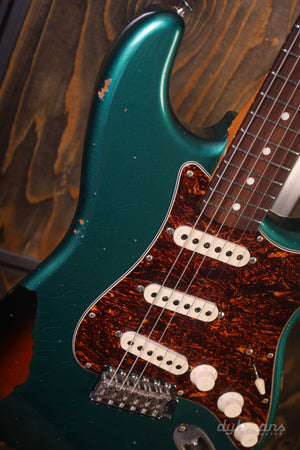 Del-Tone 60er S-Style Sherwood Green über Sunburst