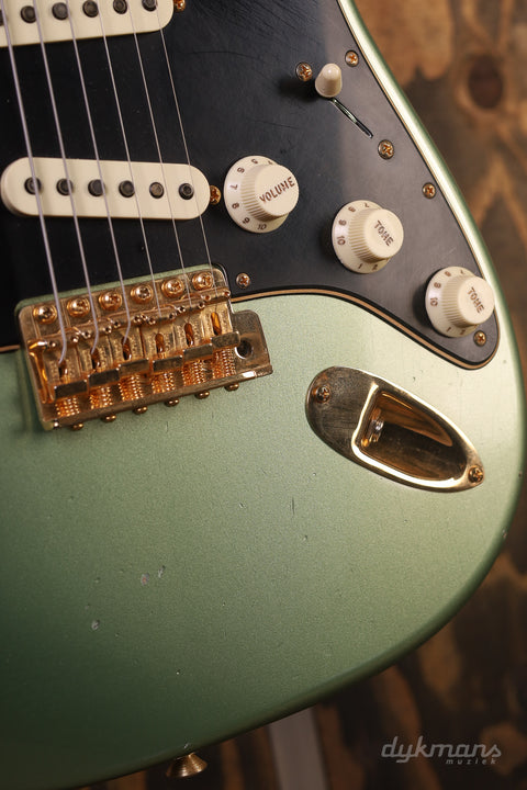 Fender Custom Shop Limited Edition 1965 Dual-Mag Stratocaster Journeyman Relic Aged Sage Green