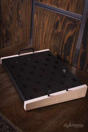 Temple Audio DUO-17 Pedalboard Vintage Weiß