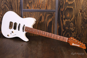 Ibanez LB1-WH Lari Basilio Signature White VORBESTELLUNG