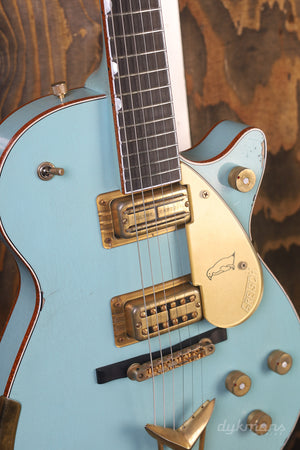 Gretsch Custom Shop 1959 White Penguin Faded Daphne Blue Heavy Relic VORBESTELLUNG