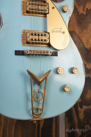 Gretsch Custom Shop 1959 White Penguin Faded Daphne Blue Heavy Relic VORBESTELLUNG