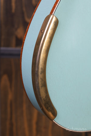 Gretsch Custom Shop 1959 White Penguin Faded Daphne Blue Heavy Relic VORBESTELLUNG