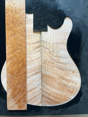 Mayones Regius V24 6 Transparent Türkis Satin