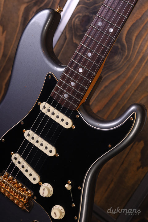 Fender Custom Shop Limited Edition 1965 Dual-Mag Stratocaster Journeyman Relic Charcoal Frost Metallic