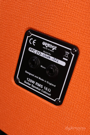 Orangefarbener PPC212V-Leichtbauschrank