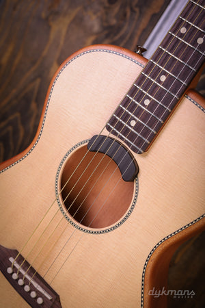 Fender Highway Parlour Mahagoni