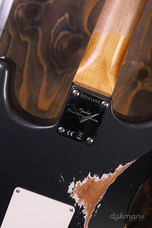 Fender Custom Shop 1967 Stratocaster Relic mit Closet Classic Hardware Aged Charcoal Frost Metallic