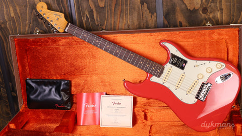 Fender American Vintage II '61 Stratocaster Fiesta Red