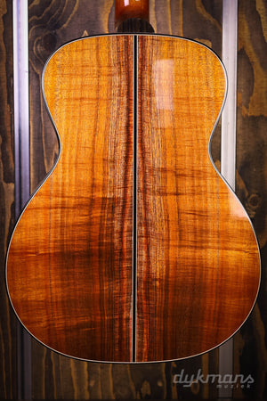 Lakewood M-0 Custom Eukalyptus Huon Pine Top