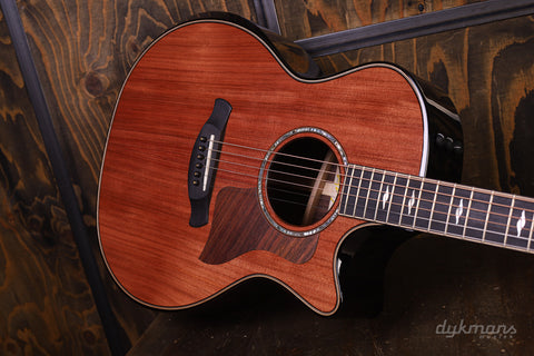 Taylor 50th Anniversary Builder’s Edition 814ce