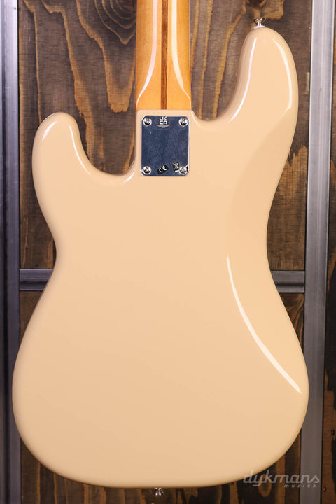 Fender Wintera II Precision Bass Desert Sand