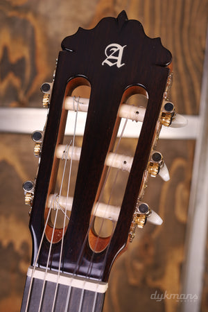 Alhambra 6 Olive Exotisches Holz