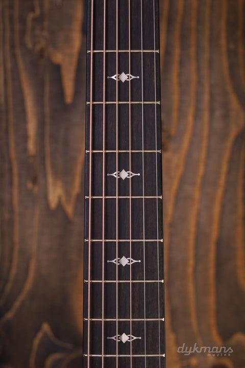 Taylor 324ce V-Class-Verstrebung