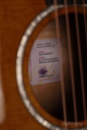 Taylor 50-jähriges Jubiläum 217e-SB Plus LTD