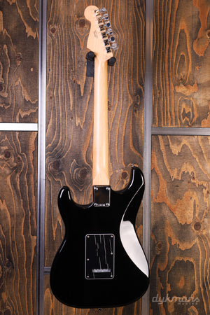Fender Standard Stratocaster HSS Schwarz