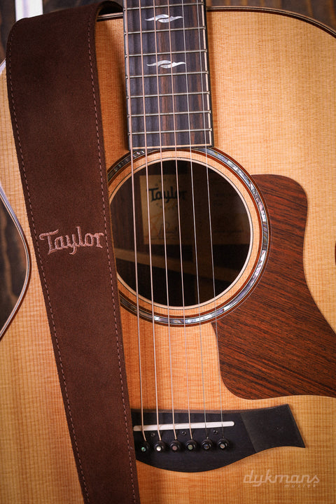 Taylor 812e + Free Taylor Strap!