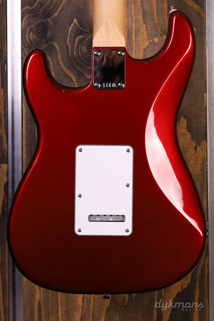 Fender Standard Stratocaster Maple Candy Apple Red