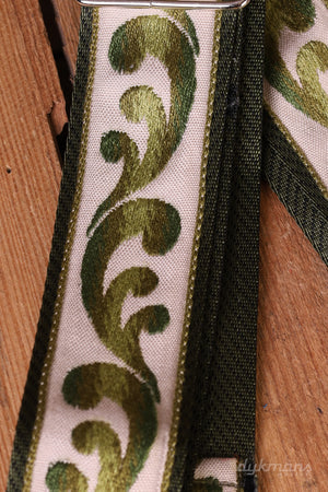 Holy Cow Custom Silberkreuz Lila