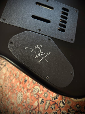 Music Man Saber Rabea Massaad Vileblood Burst VORBESTELLUNG!