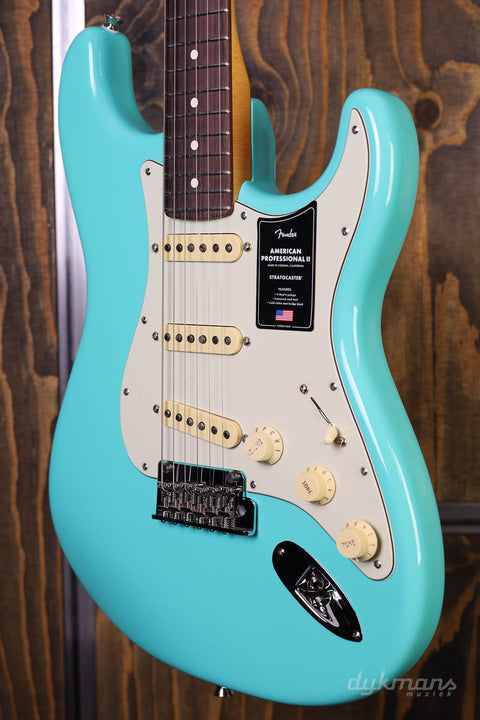 Fender Limited Edition American Pro II Strat Seafoam Green VORBESTELLUNG