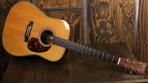 Martin HD-28V