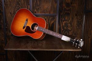 Gibson J-45 Standard Heritage Cherry Sunburst