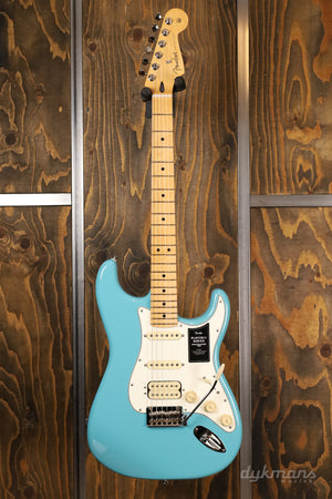 Fender Player II Stratocaster HSS Korallenrot